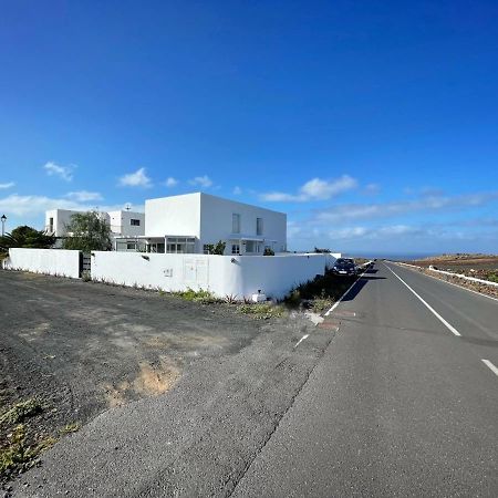 Azur Arts Lanzarote Lofts Apartment Tinajo Ngoại thất bức ảnh
