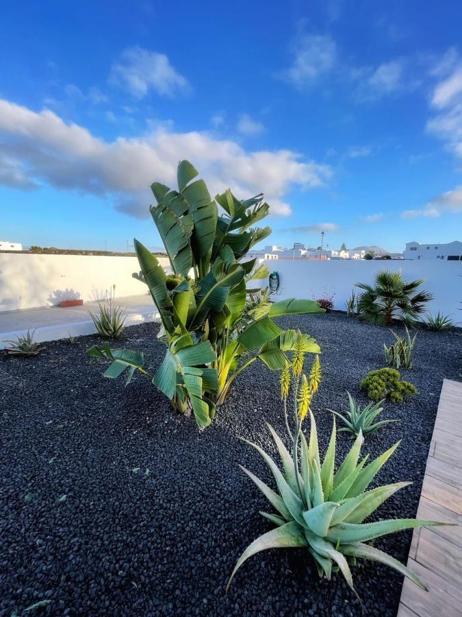 Azur Arts Lanzarote Lofts Apartment Tinajo Ngoại thất bức ảnh